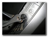 GM-Pontiac-G6-GT-Headlight-Bulbs-Replacement-Guide-004