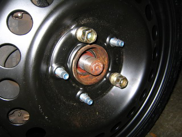 GM-Pontiac-Wheel-Bearing-Hub-Assembly-Repair-13