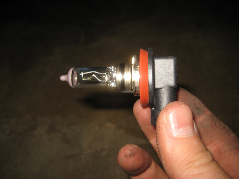 GMC-Terrain-Headlight-Bulbs-Replacement-Guide-022