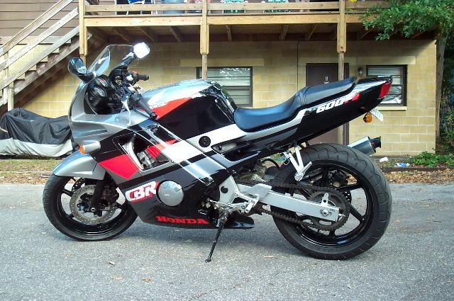 Honda-CBR-600-F2-004