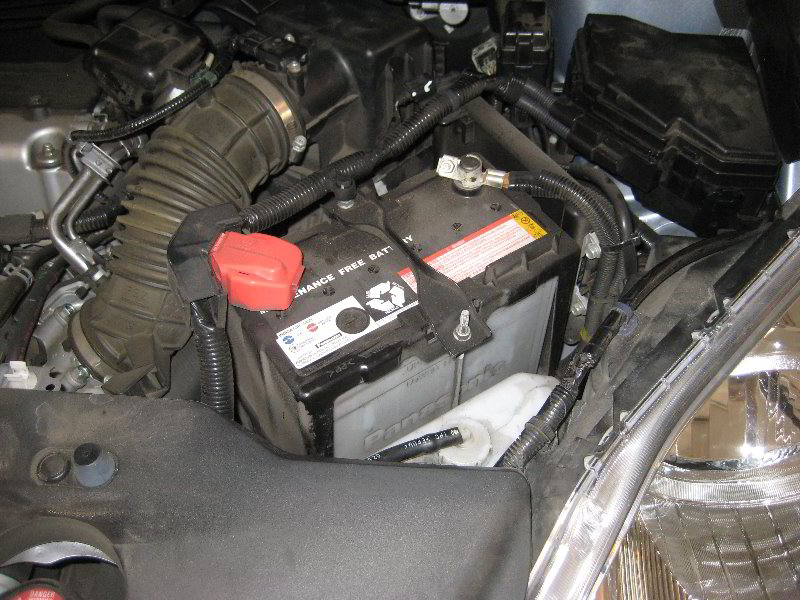 Honda-CR-V-12V-Automotive-Battery-Replacement-Guide-001
