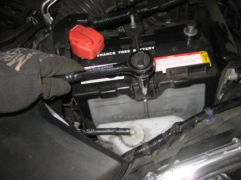 Honda-CR-V-12V-Automotive-Battery-Replacement-Guide-029