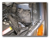 Honda-CR-V-Headlight-Bulbs-Replacement-Guide-038
