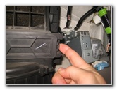 Honda-Odyssey-Cabin-Air-Filter-Replacement-Guide-019
