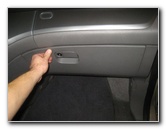Honda-Odyssey-Cabin-Air-Filter-Replacement-Guide-041