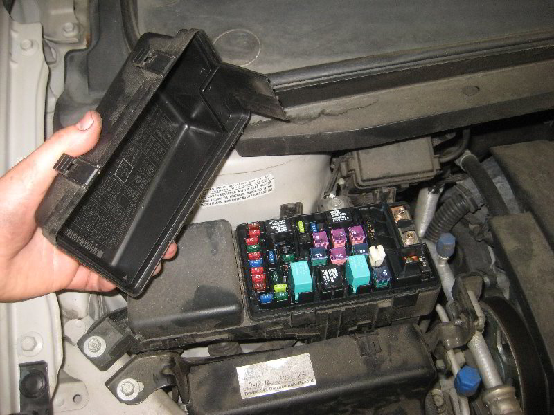 Honda-Odyssey-Electrical-Fuse-Replacement-Guide-005