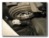 Honda-Odyssey-Headlight-Bulbs-Replacement-Guide-010