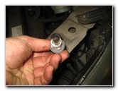 Honda-Odyssey-Headlight-Bulbs-Replacement-Guide-015