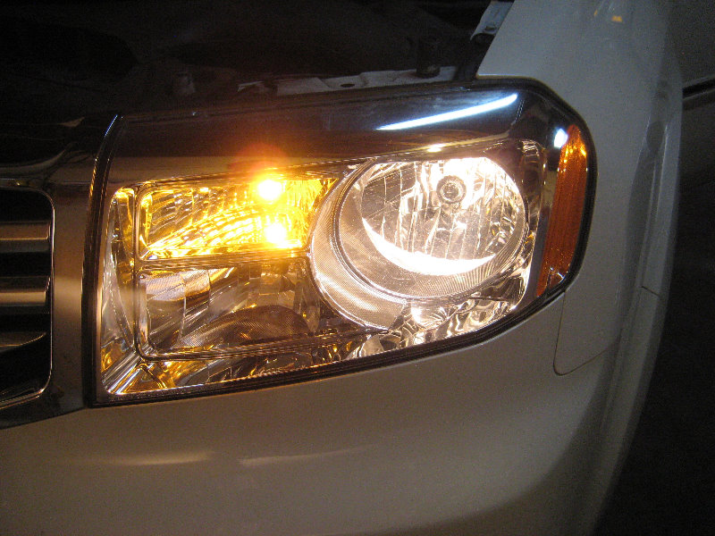 2009-2015-Honda-Pilot-Headlight-Bulbs-Replacement-Guide-050