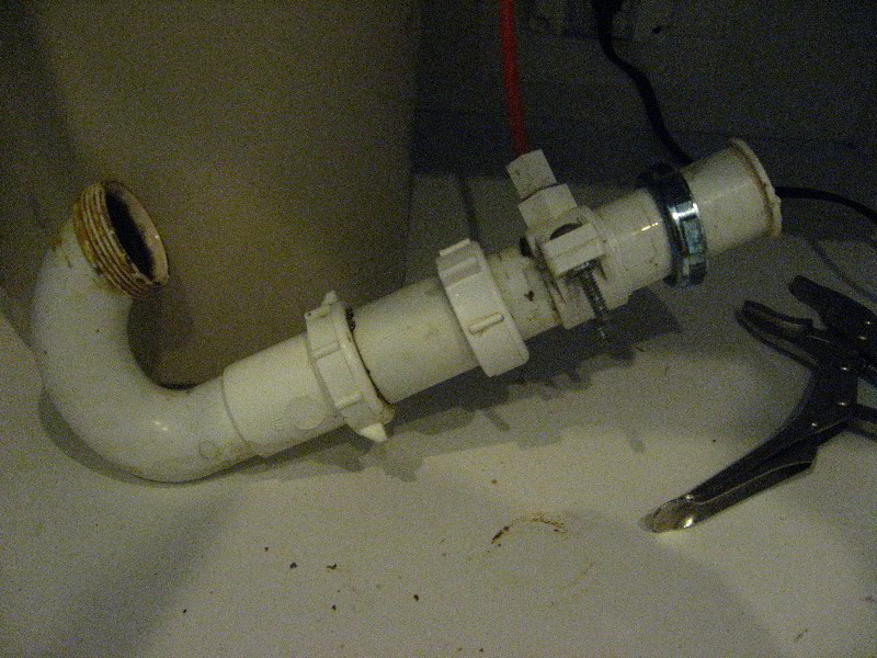 Kitchen-Sink-Drain-Leak-Repair-Guide-020