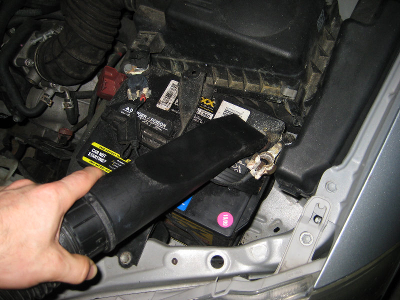 How-To-Clean-and-Stop-Car-Battery-Terminal-Corrosion-007