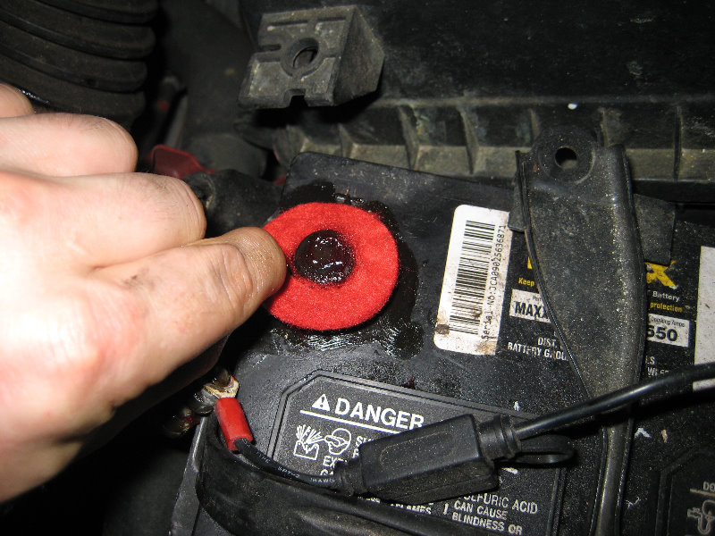 How-To-Clean-and-Stop-Car-Battery-Terminal-Corrosion-015