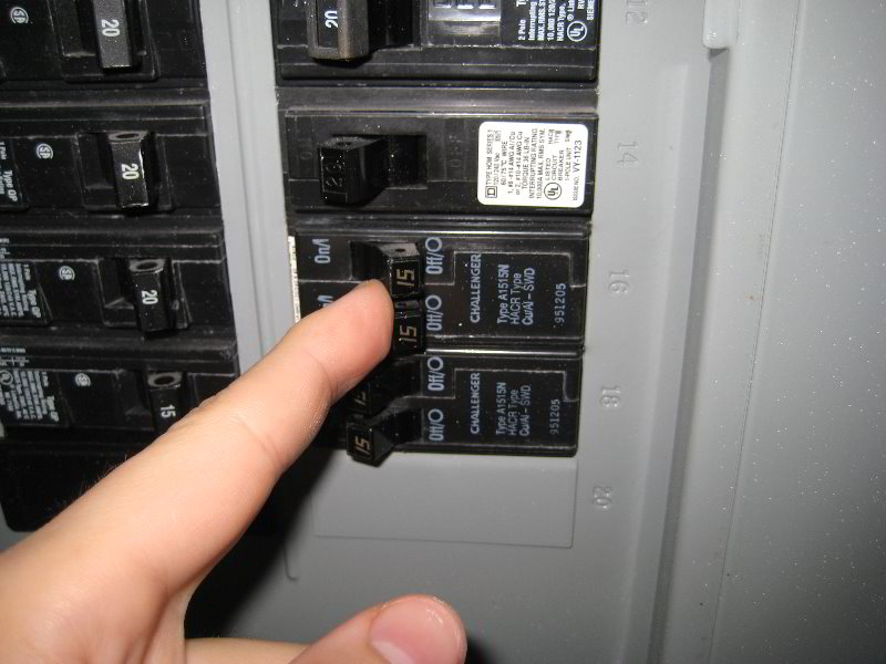 Single-Pole-Electric-Wall-Switch-Replacement-Guide-004