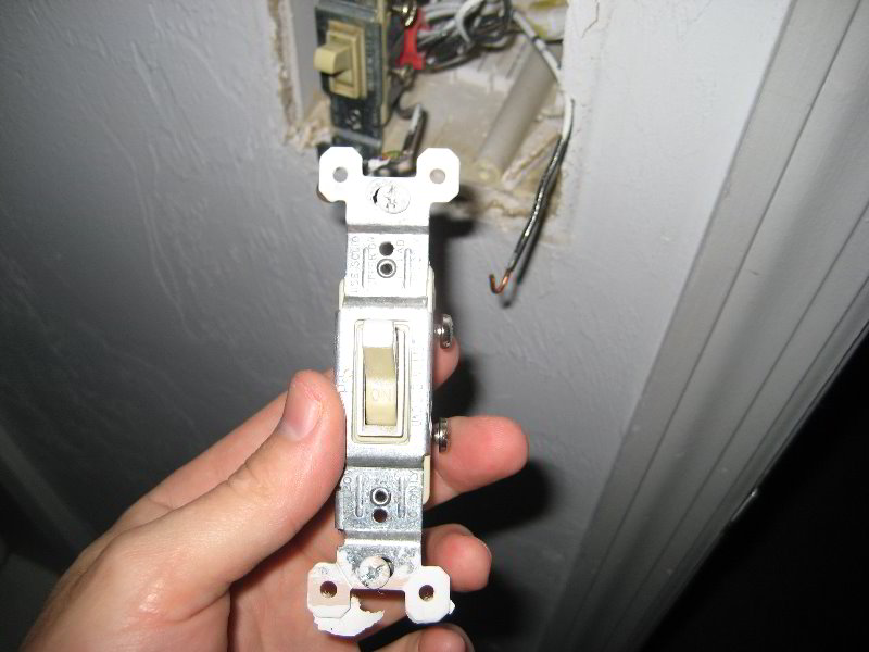 Single-Pole-Electric-Wall-Switch-Replacement-Guide-009