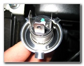 Hyundai-Accent-Headlight-Bulb-Replacement-Guide-020