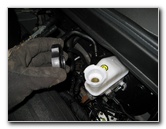 Hyundai-Sonata-Rear-Brake-Pads-Replacement-Guide-018