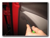 Hyundai-Tucson-Interior-Door-Panel-Removal-Guide-011