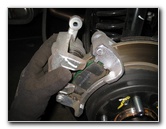 Hyundai-Tucson-Rear-Disc-Brake-Pads-Replacement-Guide-026