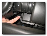 Hyundai-Tucson-Theta-II-I4-Engine-Air-Filter-Replacement-Guide-004