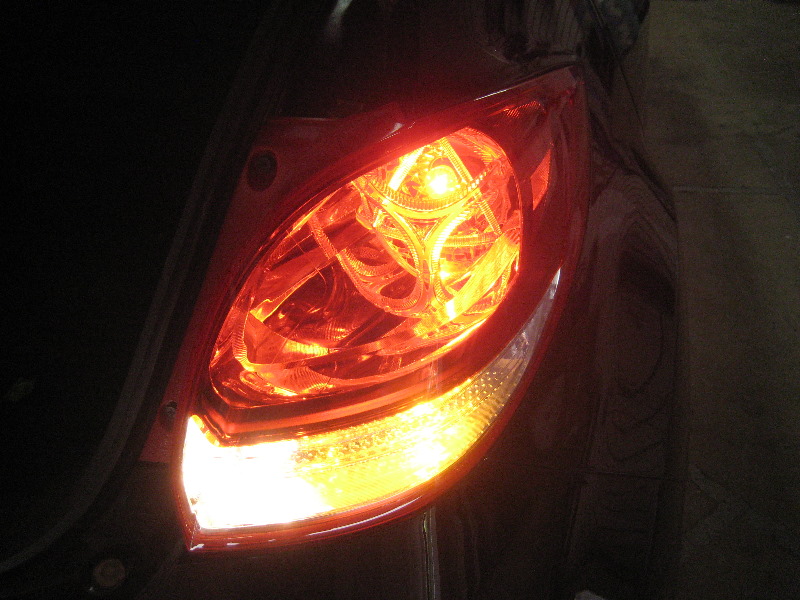 Hyundai-Veloster-Tail-Light-Bulbs-Replacement-Guide-036