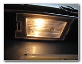 Jeep-Grand-Cherokee-License-Plate-Light-Bulbs-Replacement-Guide-015