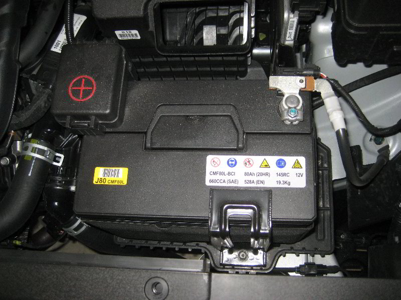 Kia-Sedona-12V-Automotive-Battery-Replacement-Guide-008