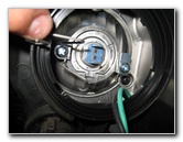 Kia-Sportage-Headlight-Bulbs-Replacement-Guide-021