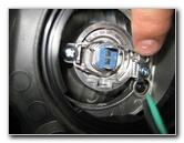 Kia-Sportage-Headlight-Bulbs-Replacement-Guide-022