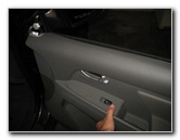 Kia-Sportage-Interior-Door-Panel-Removal-Guide-037