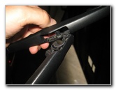 Kia-Sportage-Rear-Window-Wiper-Blade-Replacement-Guide-010