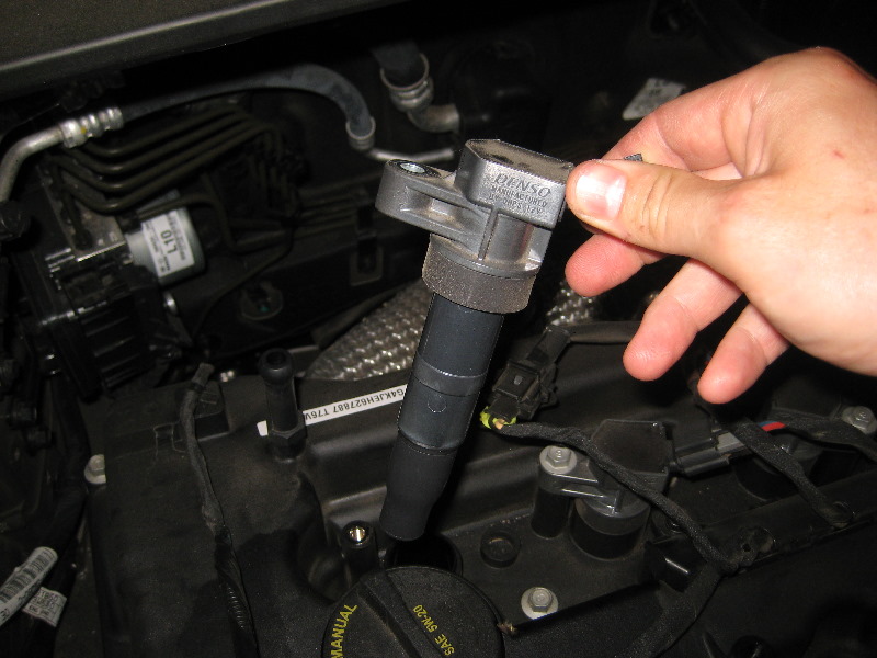 Kia-Sportage-Theta-II-Engine-Spark-Plugs-Replacement-Guide-012