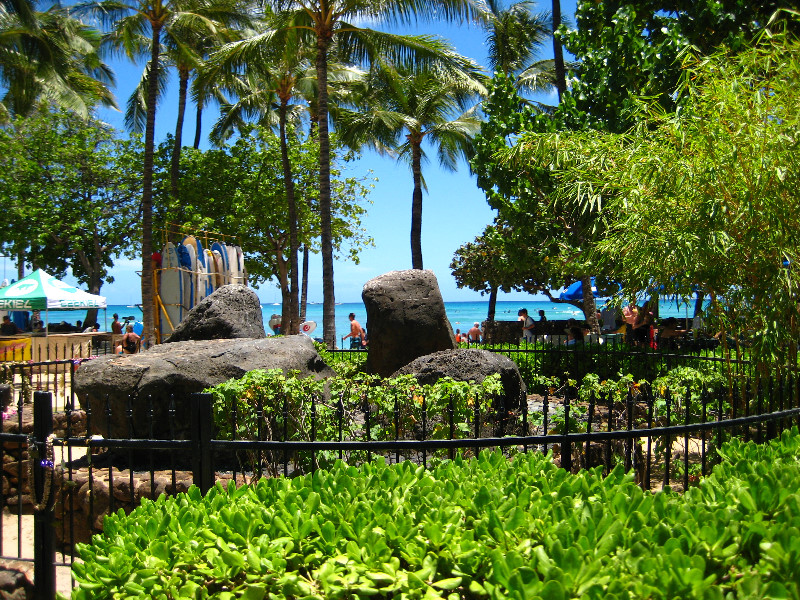 Kuhio-Beach-Park-Waikiki-Beach-Honolulu-Oahu-Hawaii-002