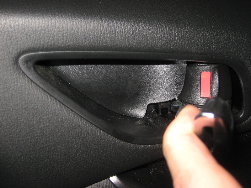 Mazda-CX-5-Interior-Door-Panel-Removal-Guide-051