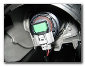 Mazda-CX-9-Headlight-Bulbs-Replacement-Guide-035