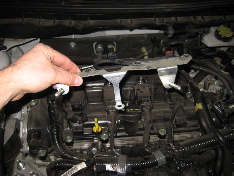 Mazda-Mazda3-Skyactiv-G-2L-I4-Engine-Spark-Plugs-Replacement-Guide-011