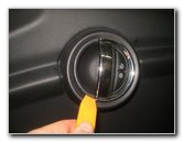 Mini-Cooper-Interior-Door-Panel-Removal-Guide-004