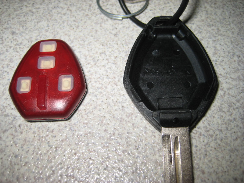 Mitsubishi-Lancer-Key-Fob-Battery-Replacement-Guide-007