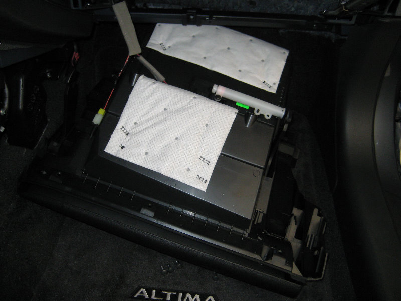 Nissan-Altima-Cabin-Air-Filter-Replacement-Guide-020