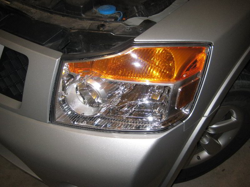 Nissan-Armada-Headlight-Bulbs-Replacement-Guide-001