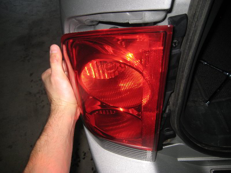Nissan-Armada-Tail-Light-Bulbs-Replacement-Guide-007