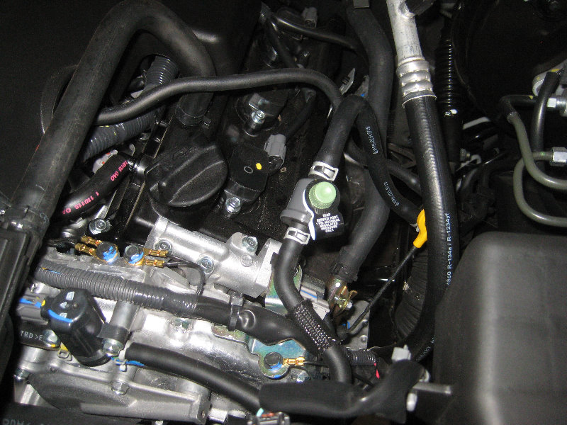 Nissan-Frontier-VQ40DE-V6-Engine-Oil-Change-Filter-Replacement-Guide-002