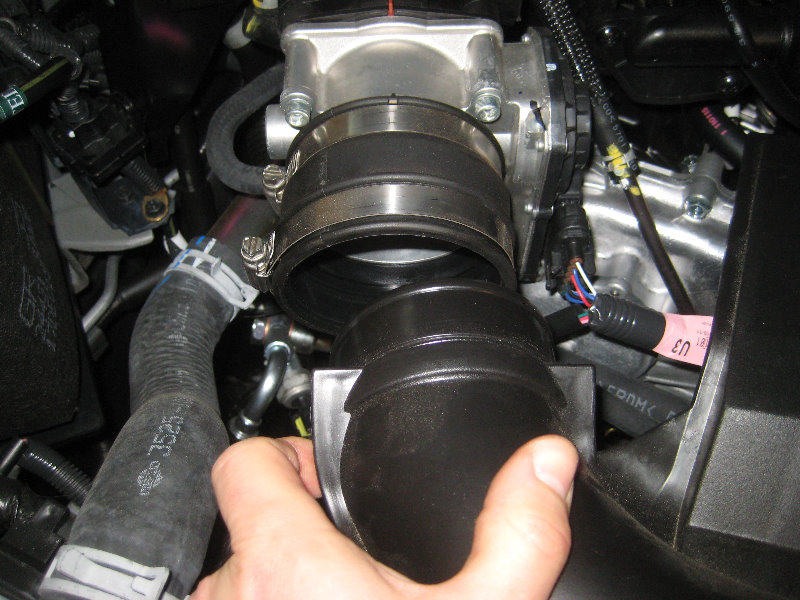 Nissan-Frontier-VQ40DE-V6-Engine-Serpentine-Belt-Replacement-Guide-013