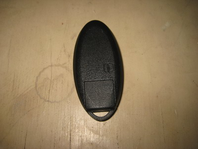 Nissan-Maxima-Intelligent-Key-Fob-Battery-Replacement-Guide-002