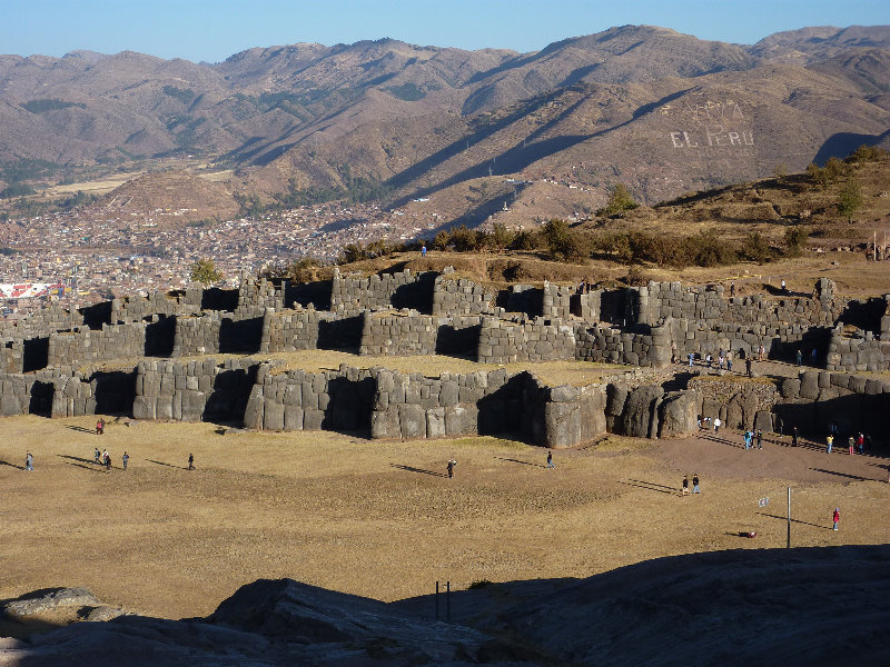 Sacsayhuaman-Inca-Fortress-Ruins-Cusco-Peru-045