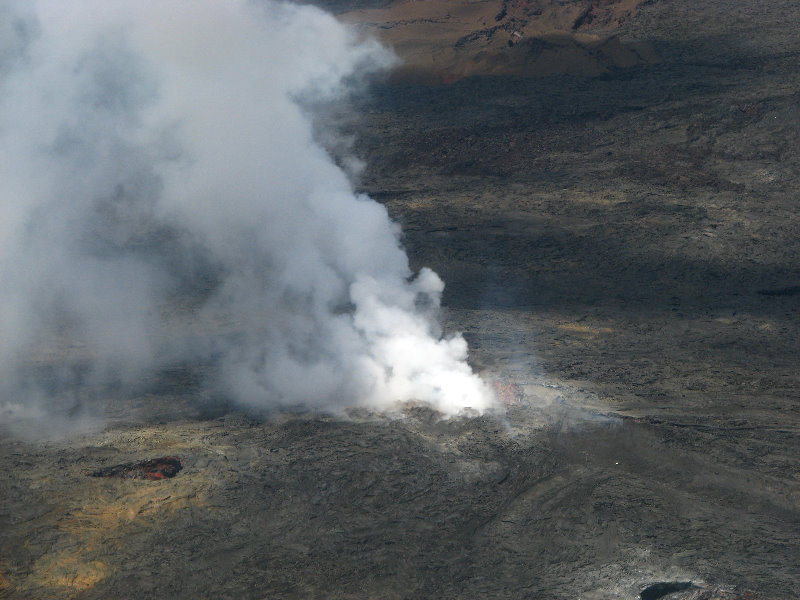 Safari-Helicopter-Tours-Volcanic-Lava-Waterfalls-Hilo-Big-Island-Hawaii-025
