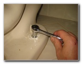 Sani-Seal-Waxless-Toilet-Flange-Gasket-Installation-Guide-011