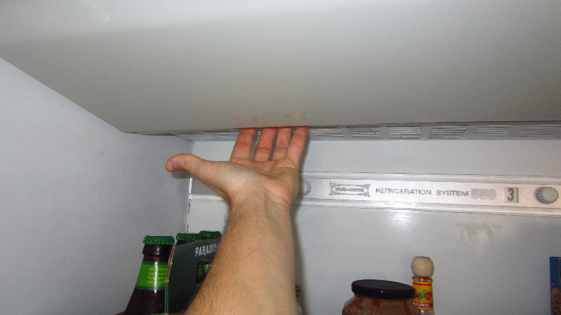Sub-Zero-Refrigerator-Light-Bulbs-Replacement-Guide-005