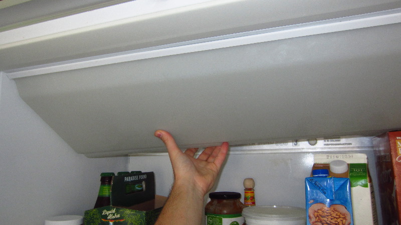 Sub-Zero-Refrigerator-Light-Bulbs-Replacement-Guide-007