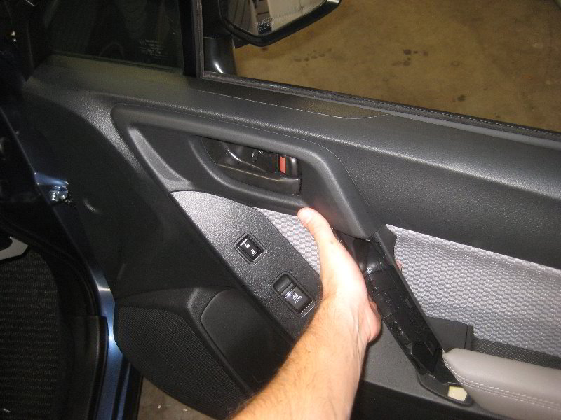 Subaru-Forester-Interior-Door-Panel-Removal-Guide-019