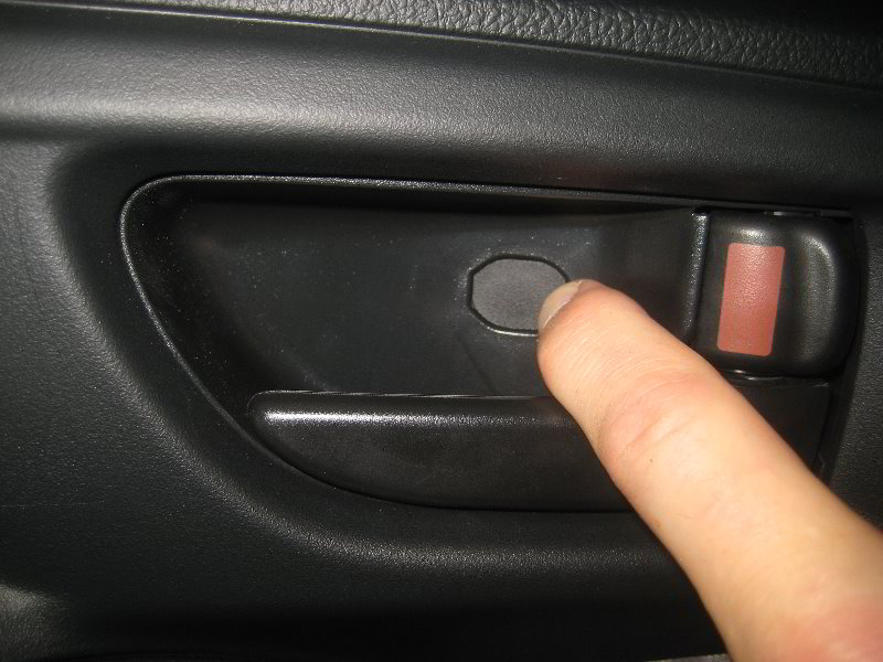 Subaru-Forester-Interior-Door-Panel-Removal-Guide-059